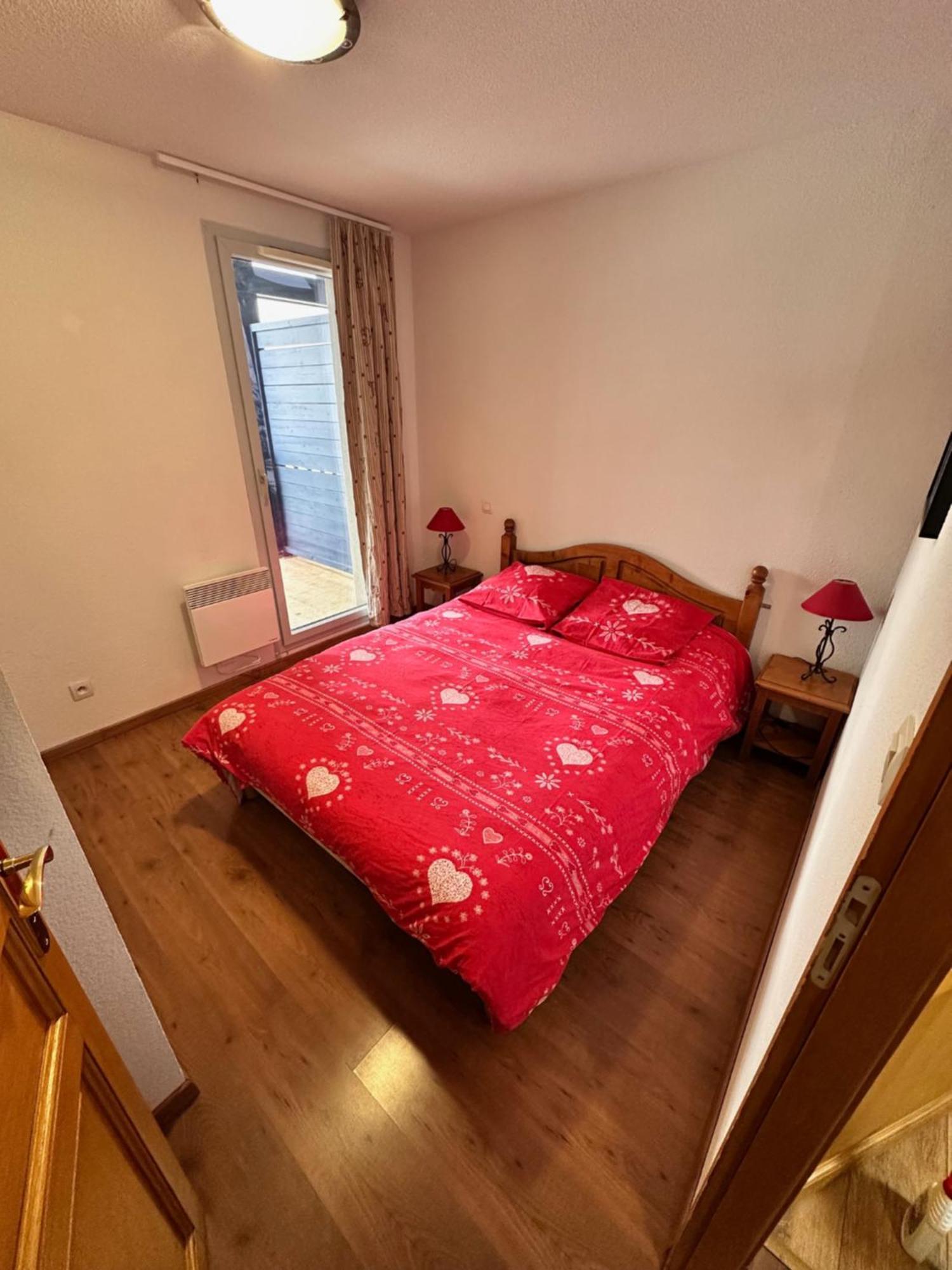 Grand Appartement Peyra'Good Tout Equipe Linge De Lit Et De Toilette Inclus - 8 Couchages - Station Peyragudes - Vue Montagne - 2 Balcons-Terrasses Germ Esterno foto