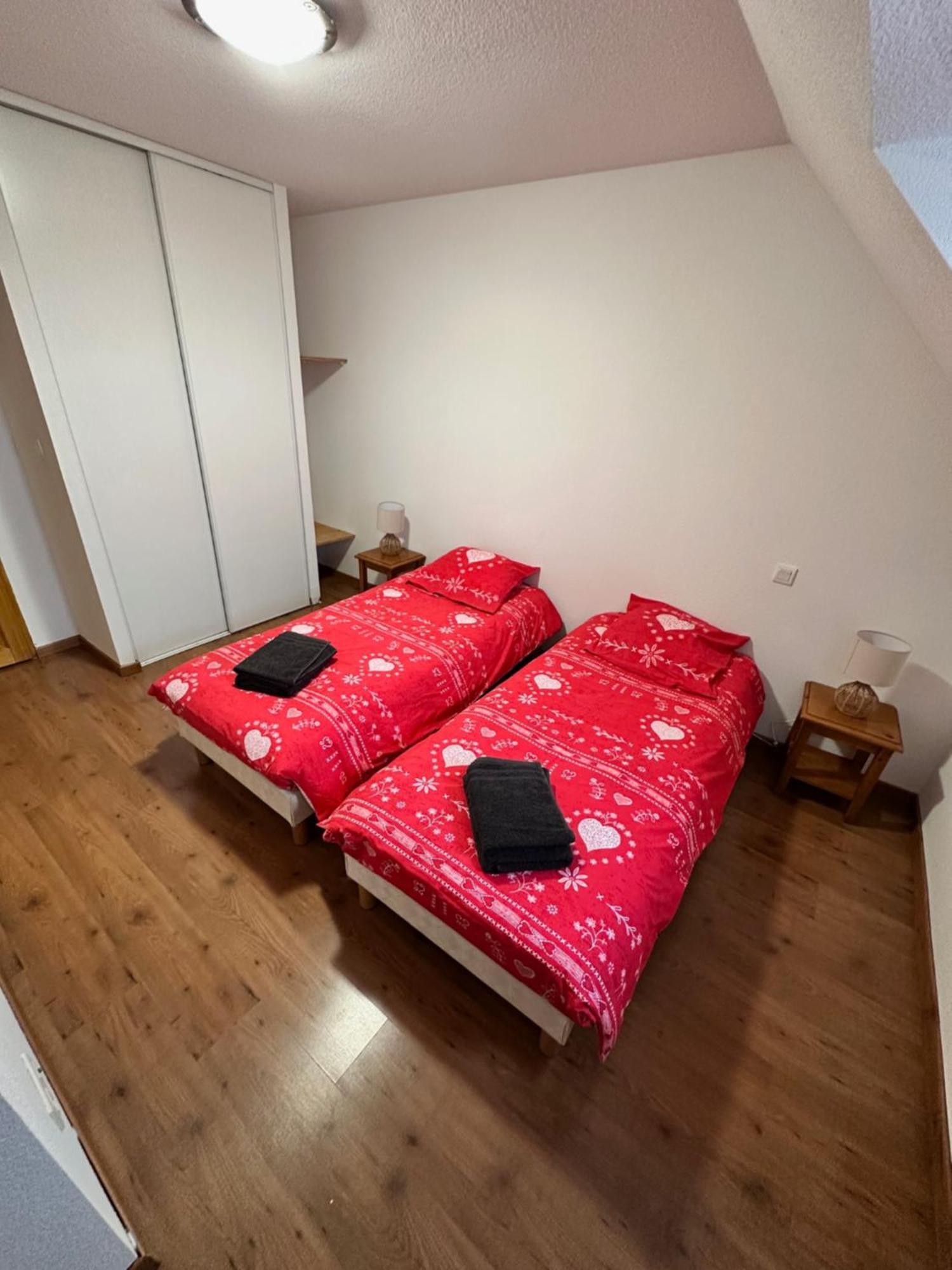 Grand Appartement Peyra'Good Tout Equipe Linge De Lit Et De Toilette Inclus - 8 Couchages - Station Peyragudes - Vue Montagne - 2 Balcons-Terrasses Germ Esterno foto